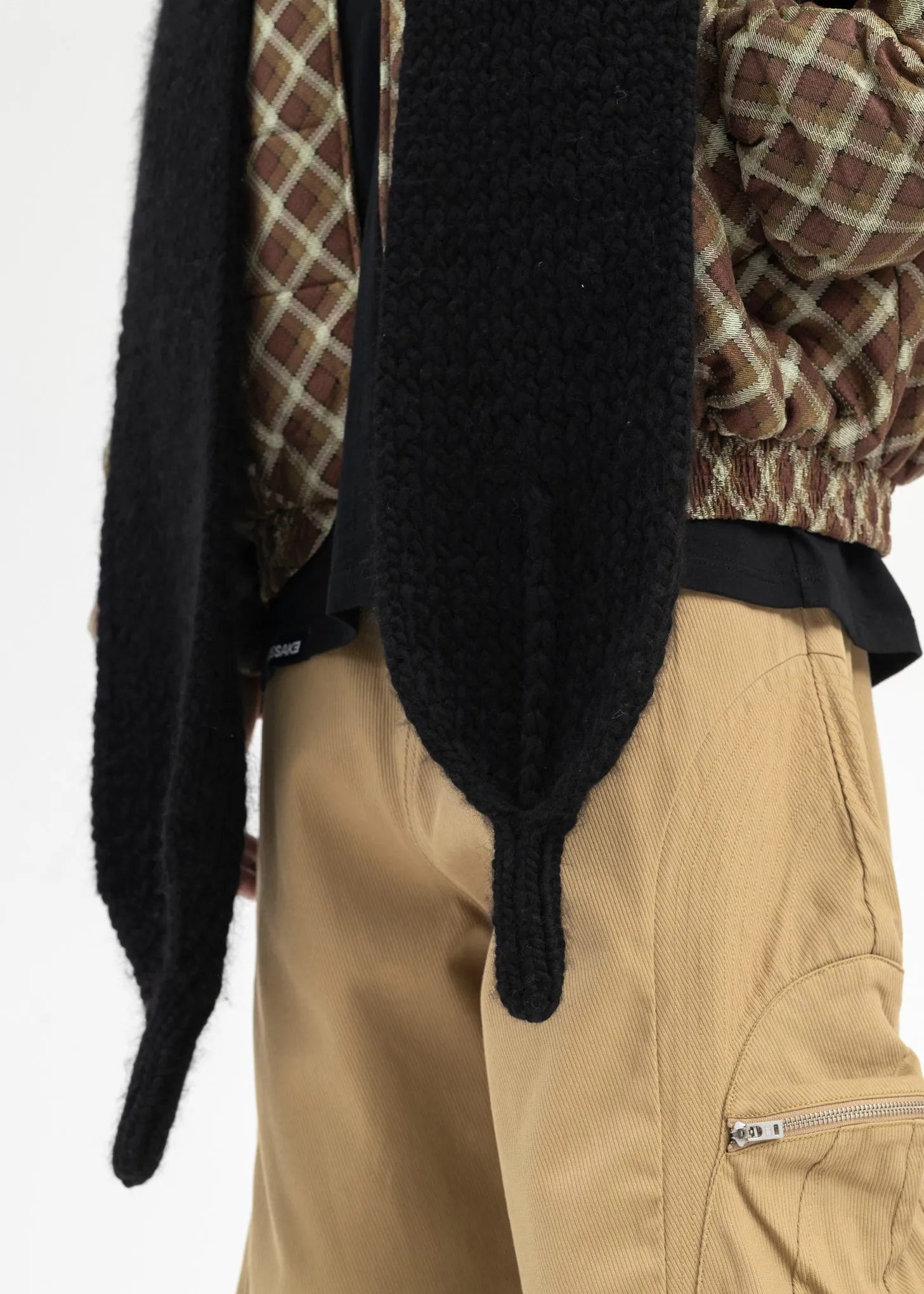 EUPHORIC BLACK SHOE LACE SCARF
