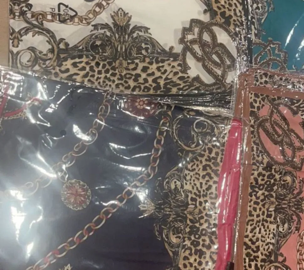 GR- Petits Foulards en Soie