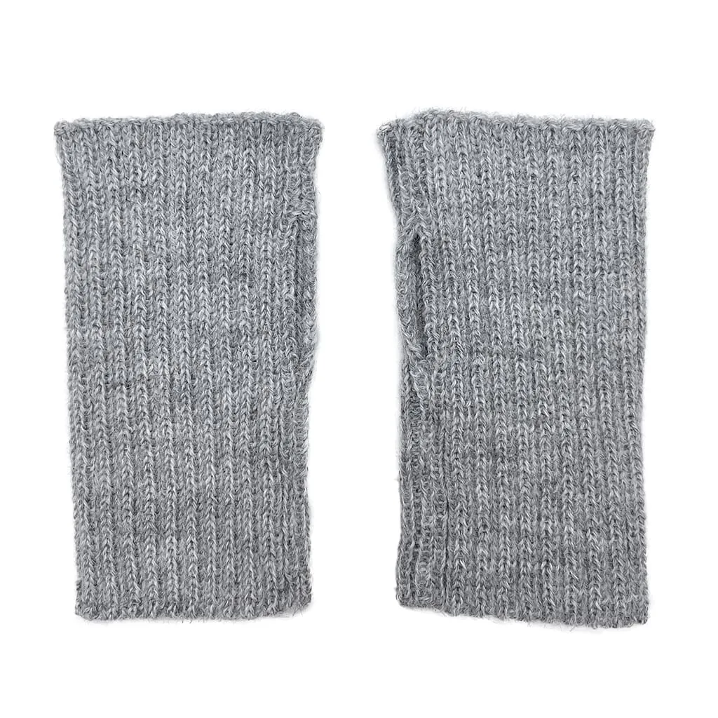 Gray Minimalist Alpaca Gloves