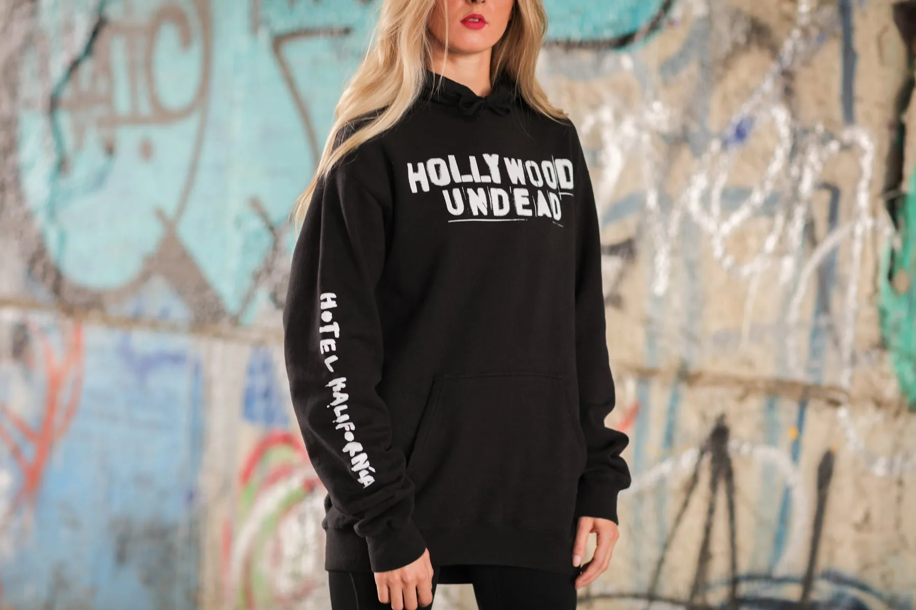 Hotel Kalifornia Logo Pullover Hoodie (Black)