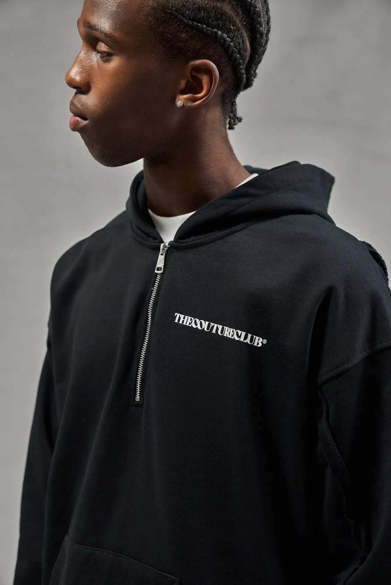 RAW SEAM QUARTER ZIP HOODIE - BLACK