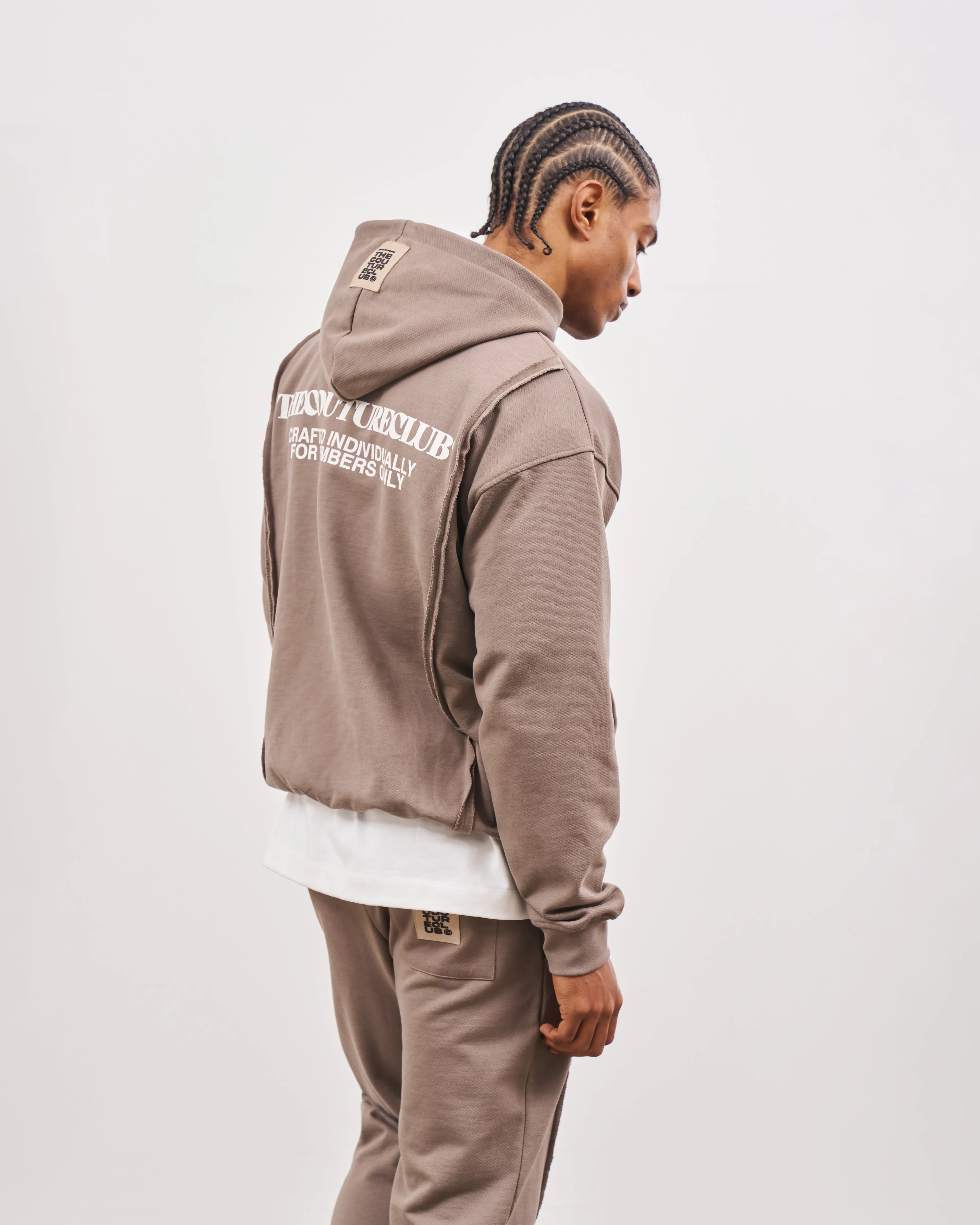 RAW SEAM QUARTER ZIP HOODIE - COFFEE