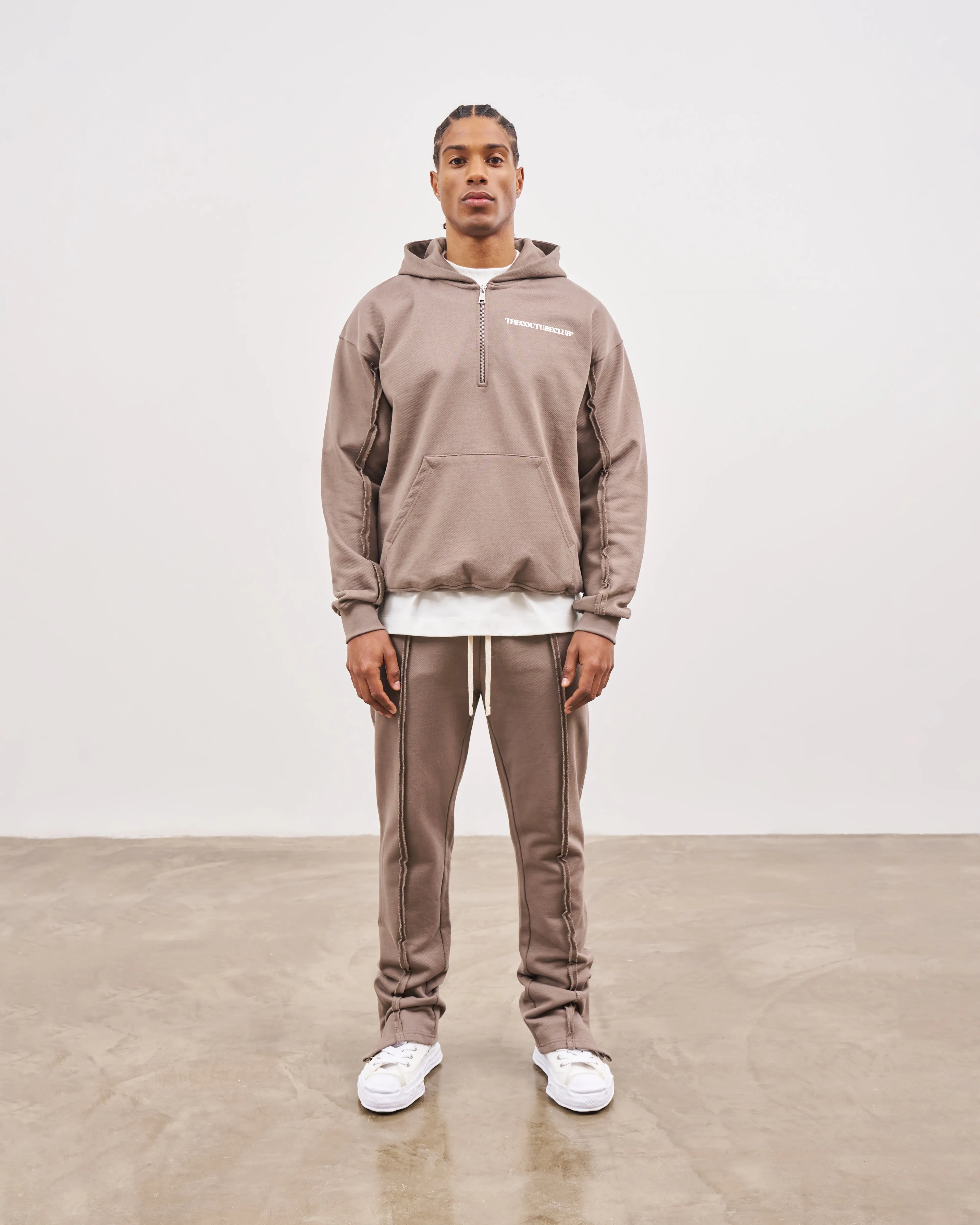 RAW SEAM QUARTER ZIP HOODIE - COFFEE