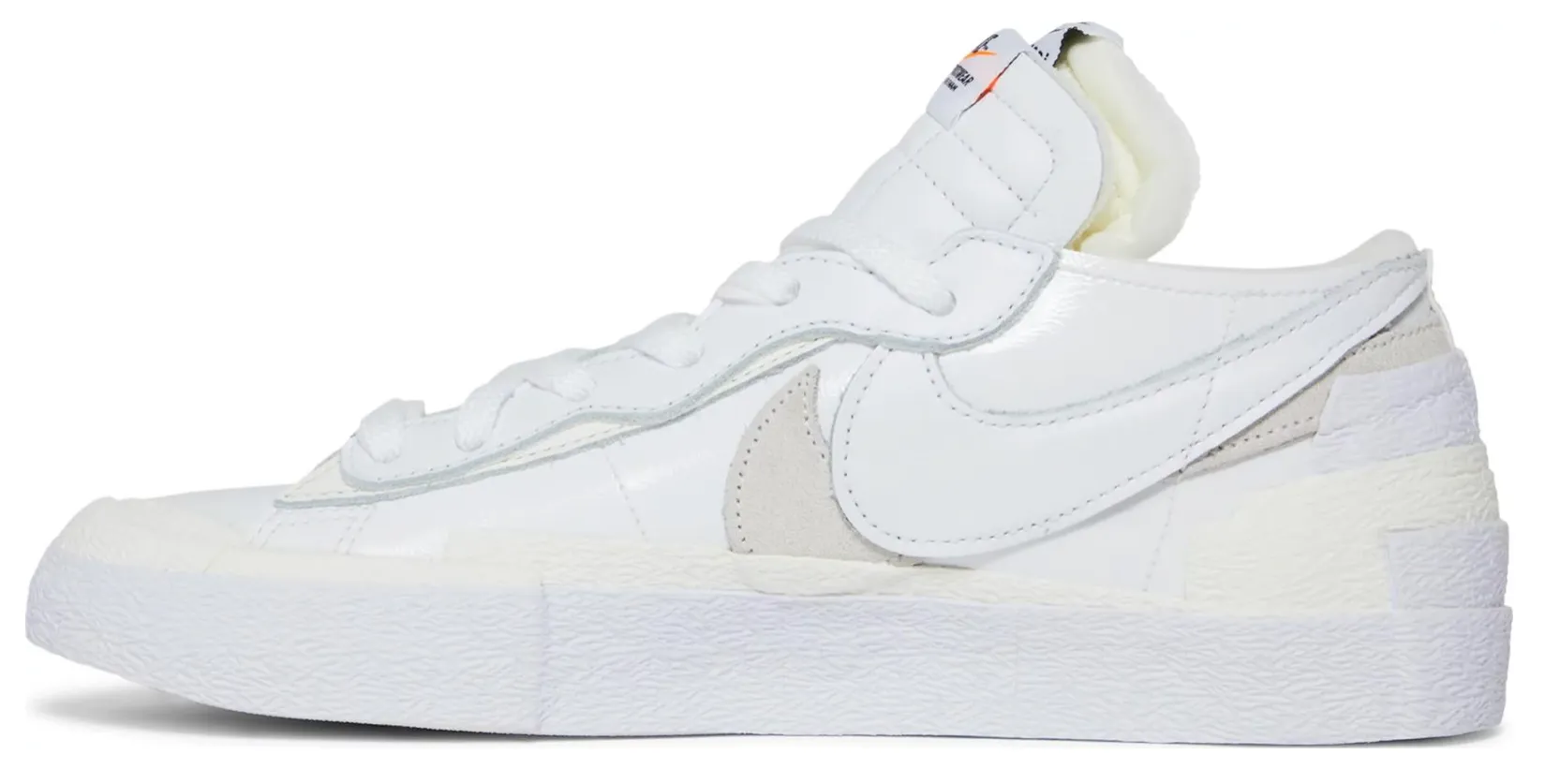 SACAI X NIKE BLAZER LOW WHITE PATENT