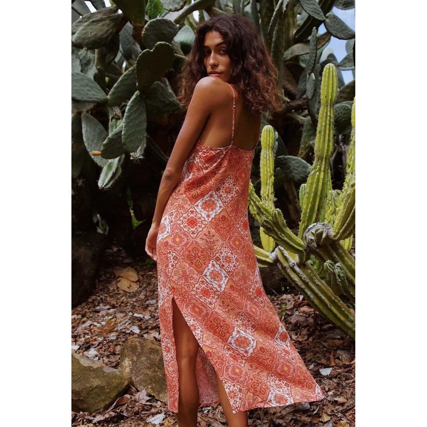 SLEEVELESS SLIP SUMMER DRESSES